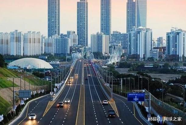 德州扑克官网-阿卡胜辛纳，中国军团开年夺双冠；八连胜！本西奇不惧四蛋拖后腿